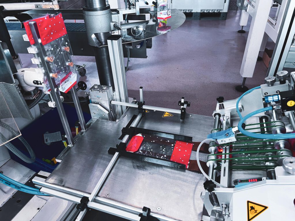 A-Tec - Etikettiersystem - Zusatzoption - Folgeanlagen - Übergabemodul